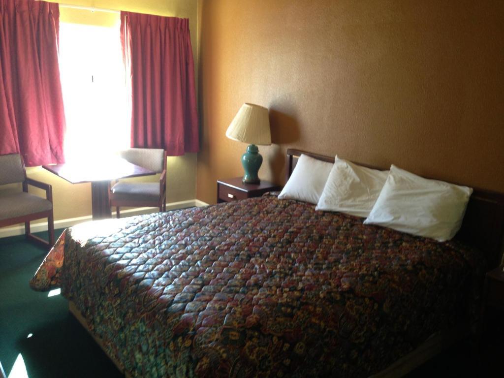 Sundial Lodge Redding Pokój zdjęcie